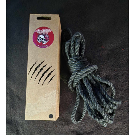 Corde 6mm de diamètre, 8m de long (le standard)